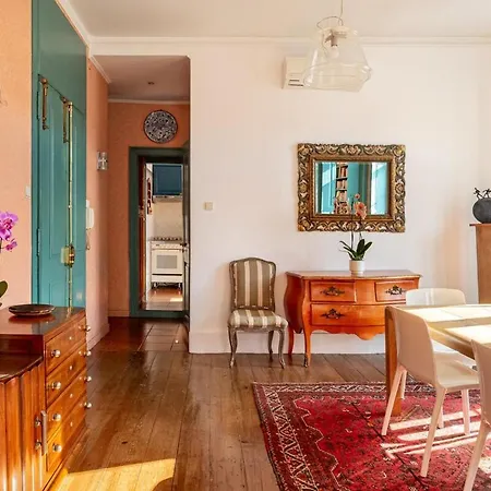 Apartman Guestready - Vibrant 3-bed W/ Balcony Lisboa