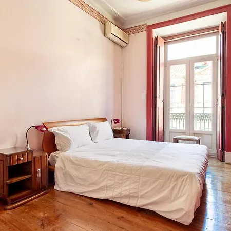 Guestready - Vibrant 3-bed W/ Balcony *