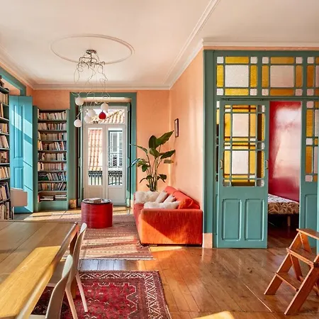 Lejlighed Guestready - Vibrant 3-bed W/ Balcony
